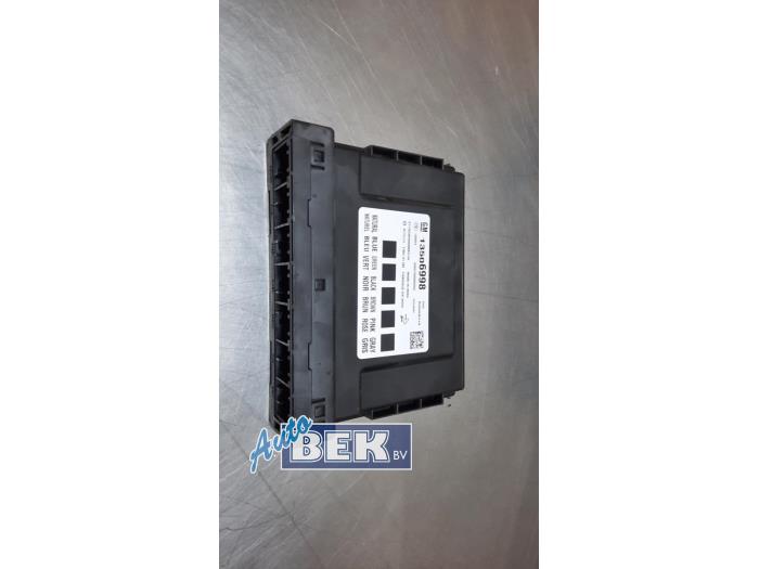 Gebruikte Module Bodycontrol Opel Astra K 1.4 Turbo 16V Prijs € 40,00 Margeregeling aangeboden door Auto Bek