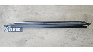 Gebruikte Sideskirt links BMW X5 (G05) xDrive 45 e iPerformance 3.0 24V Prijs € 150,00 Margeregeling aangeboden door Auto Bek
