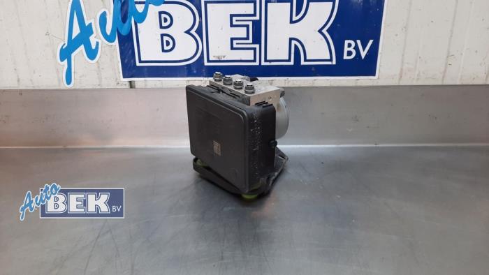 Gebruikte ABS Pomp Volkswagen Golf VIII (CD1) 1.5 eTSI 16V Prijs € 199,00 Margeregeling aangeboden door Auto Bek