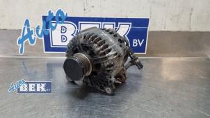 Gebruikte Dynamo Volkswagen Touran (1T1/T2) 2.0 TDI 16V 170 Prijs € 25,00 Margeregeling aangeboden door Auto Bek