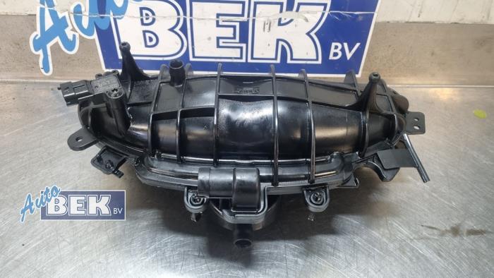 Gebruikte Inlaatspruitstuk Ford Focus 3 1.6 EcoBoost 16V Prijs € 74,00 Margeregeling aangeboden door Auto Bek