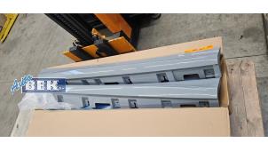 Gebruikte Sideskirt links Mercedes GLE Prijs € 175,00 Margeregeling aangeboden door Auto Bek