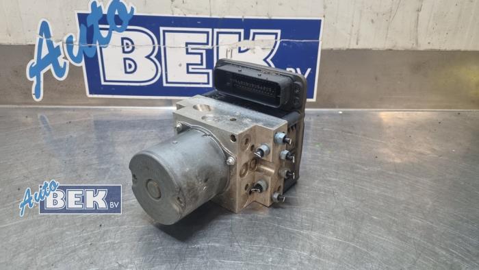Gebruikte ABS Pomp BMW 5 serie (F10) 523i 24V Prijs € 200,00 Margeregeling aangeboden door Auto Bek