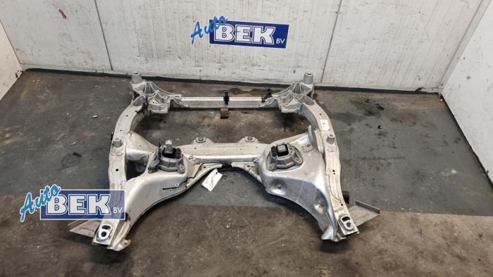 Gebruikte Subframe BMW 5 serie (F10) 523i 24V Prijs € 60,00 Margeregeling aangeboden door Auto Bek