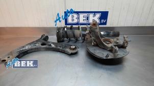 Gebruikte Wielophanging links-voor Volkswagen Caddy Combi V (SBB/SBJ) 1.5 TSI Prijs op aanvraag aangeboden door Auto Bek