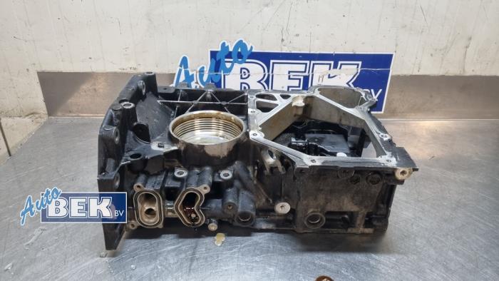 Carterpan Mercedes A (177.0), 2018 / 2026 1.3 A-200 Turbo 16V, Hatchback, Benzine, 1.332cc, 120kW (163pk), FWD, M282914, 2018-03 / 2026-12, 177.087 (Gebruikt)