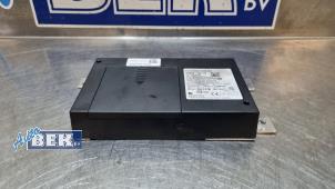 Gebruikte Telefoon Module Mini Countryman (F60) 1.5 12V Cooper Prijs op aanvraag aangeboden door Auto Bek