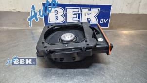 Gebruikte Luidspreker Mini Countryman (F60) 1.5 12V Cooper Prijs op aanvraag aangeboden door Auto Bek