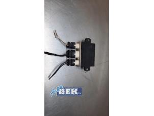 Gebruikte PDC Module Landrover Range Rover IV (LG) 3.0 TDV6 24V Prijs € 65,00 Margeregeling aangeboden door Auto Bek