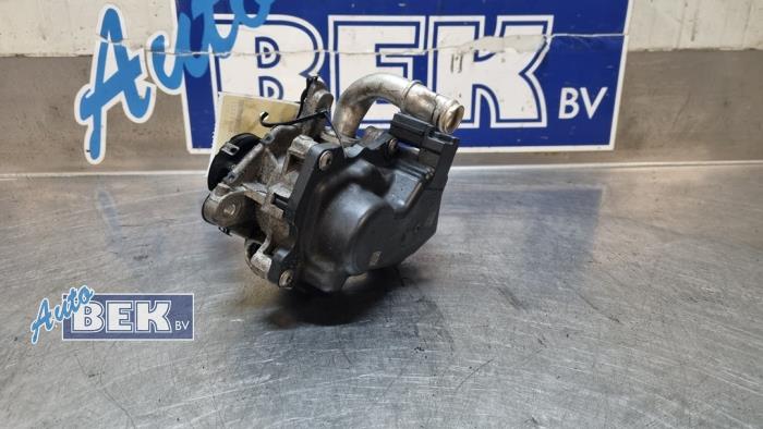 Gebruikte Uitlaat gasklep (EGR) Volkswagen Golf VII (AUA) 1.6 TDI BMT 16V Prijs € 23,50 Margeregeling aangeboden door Auto Bek