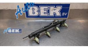 Gebruikte Injector brug Mitsubishi Outlander (CU) 2.0 16V 4x4 Prijs € 60,00 Margeregeling aangeboden door Auto Bek