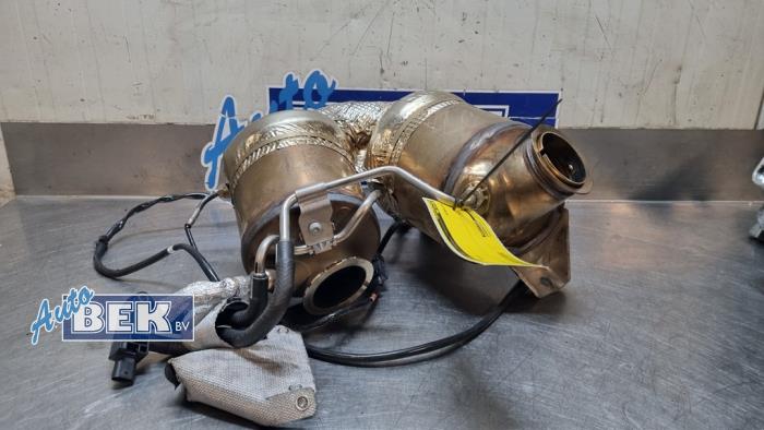 Gebruikte Roetfilter Volkswagen Golf VIII (CD1) 1.5 eTSI 16V Prijs € 855,00 Margeregeling aangeboden door Auto Bek