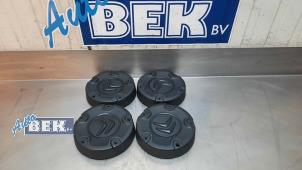 Gebruikte Wieldop set Citroen Berlingo 1.5 BlueHDi 100 Prijs € 45,00 Margeregeling aangeboden door Auto Bek