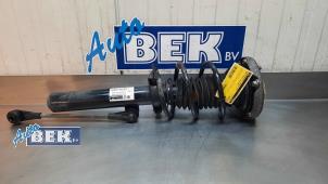 Gebruikte Schokdemperpoot rechts-voor BMW 2 serie Active Tourer (F45) 218d 2.0 TwinPower Turbo 16V Prijs € 65,00 Margeregeling aangeboden door Auto Bek