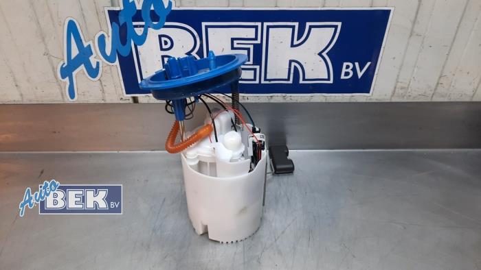 Gebruikte Tank element Pomp Audi A3 Sportback (8YA) 1.5 35 TFSI 16V Mild Hybrid Prijs € 90,00 Margeregeling aangeboden door Auto Bek