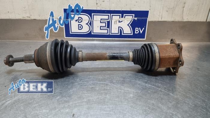 Gebruikte Steekas links-voor Skoda Superb Combi (3V5) 2.0 TDI Prijs op aanvraag aangeboden door Auto Bek