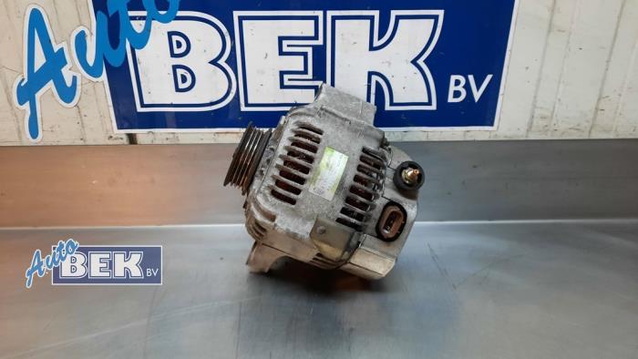 Gebruikte Dynamo Lexus IS (E1) 200 2.0 24V Prijs € 49,99 Margeregeling aangeboden door Auto Bek