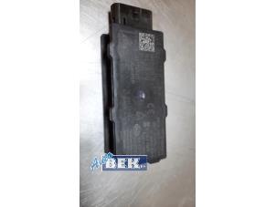 Gebruikte Keyless entry antenne Skoda Octavia Combi (NXAC) 2.0 TSI RS 16V Prijs € 20,00 Margeregeling aangeboden door Auto Bek