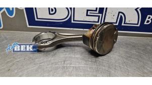 Gebruikte Zuiger Volkswagen Golf VIII (CD1) 1.5 eTSI 16V Prijs € 125,00 Margeregeling aangeboden door Auto Bek