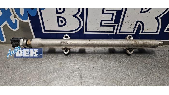 Gebruikte Common rail (Injectie) Volkswagen Golf VIII (CD1) 1.5 eTSI 16V Prijs € 35,00 Margeregeling aangeboden door Auto Bek