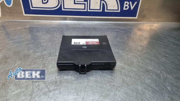 Gebruikte Module Bodycontrol Toyota Yaris III (P13) 1.5 16V Hybrid Prijs € 50,00 Margeregeling aangeboden door Auto Bek