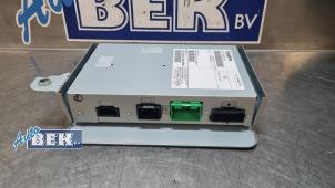 Gebruikte Radio versterker Volvo V40 (MV) 1.6 T2 GTDi 16V Prijs € 39,50 Margeregeling aangeboden door Auto Bek