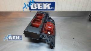 Gebruikte Achterlicht rechts Landrover Defender II 2.0 16V P400e Prijs € 199,00 Margeregeling aangeboden door Auto Bek