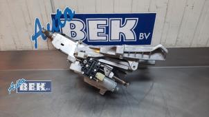 Gebruikte Stuurkolom compleet Landrover Defender II 2.0 16V P400e Prijs € 249,99 Margeregeling aangeboden door Auto Bek