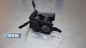 Gebruikte Diversen Landrover Defender II 2.0 16V P400e Prijs € 45,00 Margeregeling aangeboden door Auto Bek