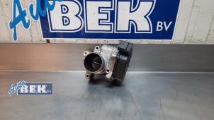 Gebruikte Gasklephuis Volkswagen Caddy III (2KA,2KH,2CA,2CH) 1.6 TDI 16V Prijs € 45,00 Margeregeling aangeboden door Auto Bek