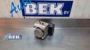 Gebruikte ABS Pomp Toyota Hilux IV 2.5 D4-D 16V 4x4 Prijs € 244,99 Margeregeling aangeboden door Auto Bek