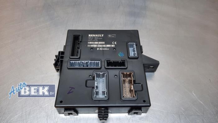 Gebruikte Bodycontrol Module Dacia Sandero III 1.0 TCe 90 12V Prijs € 99,99 Margeregeling aangeboden door Auto Bek