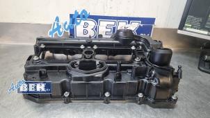 Gebruikte Kleppendeksel BMW X3 (F25) xDrive 20i 2.0 16V Twin Power Turbo Prijs € 65,00 Margeregeling aangeboden door Auto Bek