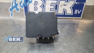 Gebruikte ABS Pomp Renault Clio V (RJAB) 1.6 E-Tech 145 16V Prijs € 250,00 Margeregeling aangeboden door Auto Bek