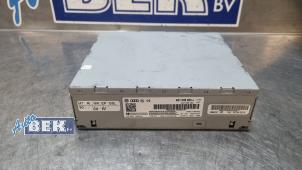 Gebruikte Radio module Audi A5 Sportback (8TA) 2.0 TDI 16V Quattro Prijs € 349,99 Margeregeling aangeboden door Auto Bek