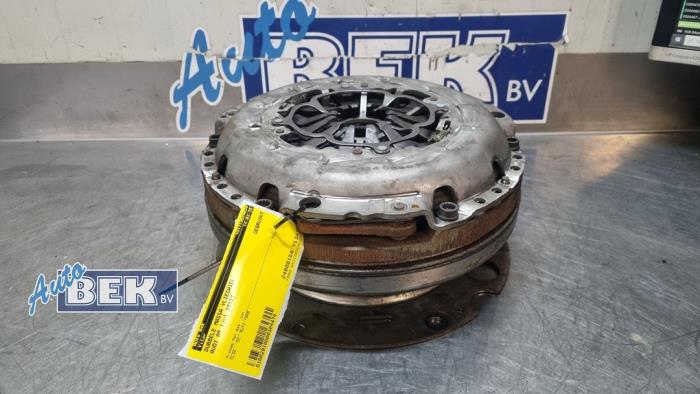 Gebruikte Dubbele massa vliegwiel Audi A5 Sportback (8TA) 2.0 TDI 16V Quattro Prijs € 190,00 Margeregeling aangeboden door Auto Bek