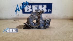 Gebruikte Oliepomp Volkswagen T-Roc I 1.5 TSI Evo BMT 16V Prijs € 80,00 Margeregeling aangeboden door Auto Bek