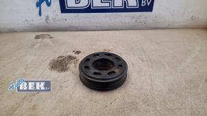 Gebruikte Poelie Krukas Volkswagen T-Roc I 1.5 TSI Evo BMT 16V Prijs € 19,95 Margeregeling aangeboden door Auto Bek