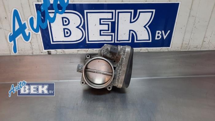 Gebruikte Gasklephuis BMW 7 serie (E65/E66/E67) 735i,Li 3.6 V8 32V Prijs € 75,00 Margeregeling aangeboden door Auto Bek