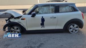 Gebruikte Extra Ruit 2Deurs links-achter Mini Mini (F56) 1.5 12V One Prijs op aanvraag aangeboden door Auto Bek