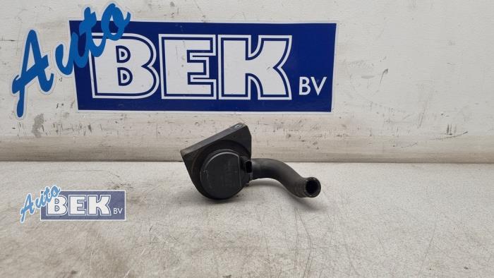 Gebruikte Waterpomp Volkswagen T-Cross 1.0 TSI 115 12V Prijs € 49,00 Margeregeling aangeboden door Auto Bek