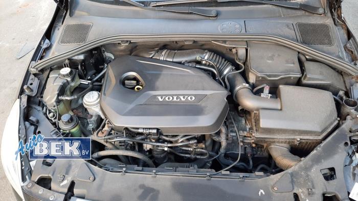 Gebruikte Automaatbak Volvo V60 I (FW/GW) 1.6 T3 16V Prijs € 1.399,99 Margeregeling aangeboden door Auto Bek