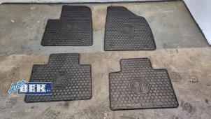 Gebruikte Matten Set MG HS/EHS I (AS23) 1.5 EHS T-GDI Hybrid Prijs op aanvraag aangeboden door Auto Bek