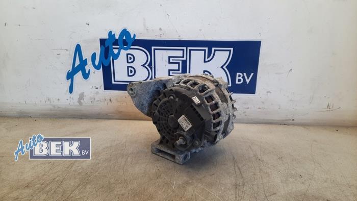 Dynamo van een Opel Zafira Tourer (P12) 2.0 CDTI 16V 170 Ecotec 2017