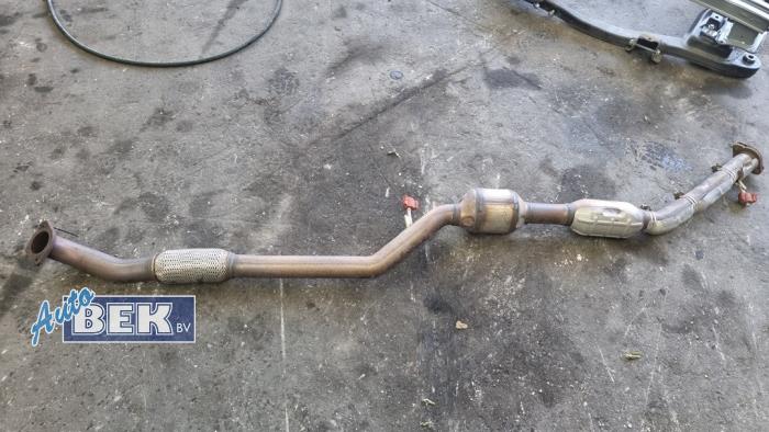 Voorpijp + katalysator van een MG HS/EHS I (AS23) 1.5 EHS T-GDI Hybrid 2024