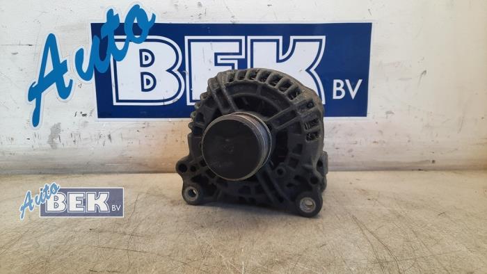 Gebruikte Dynamo Volkswagen Caddy III (2KA,2KH,2CA,2CH) 1.9 TDI Prijs € 24,99 Margeregeling aangeboden door Auto Bek