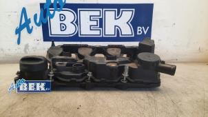 Gebruikte Kleppendeksel Peugeot Partner (EA//EF/EN/EU) 1.5 BlueHDi 130 Prijs € 59,99 Margeregeling aangeboden door Auto Bek