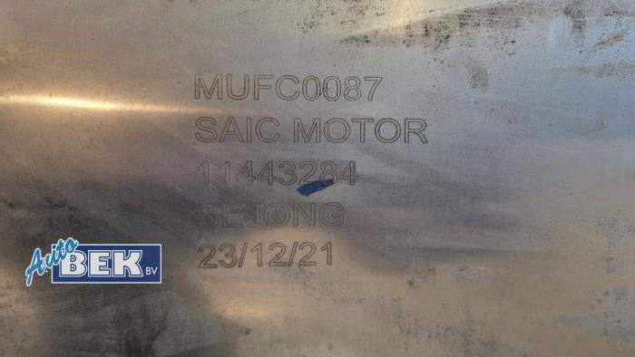 Uitlaat Einddemper van een MG HS/EHS I (AS23) 1.5 EHS T-GDI Hybrid 2024