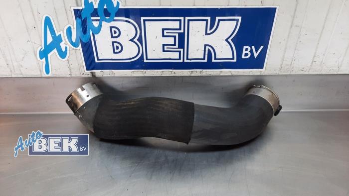 Gebruikte Intercooler Buis BMW X1 (F48) xDrive 18d 2.0 16V Prijs € 24,99 Margeregeling aangeboden door Auto Bek