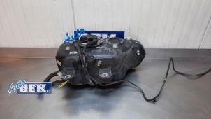 Gebruikte Tank adblue Ford Transit Custom 2.0 TDCi 16V Eco Blue 130 Prijs € 175,00 Margeregeling aangeboden door Auto Bek